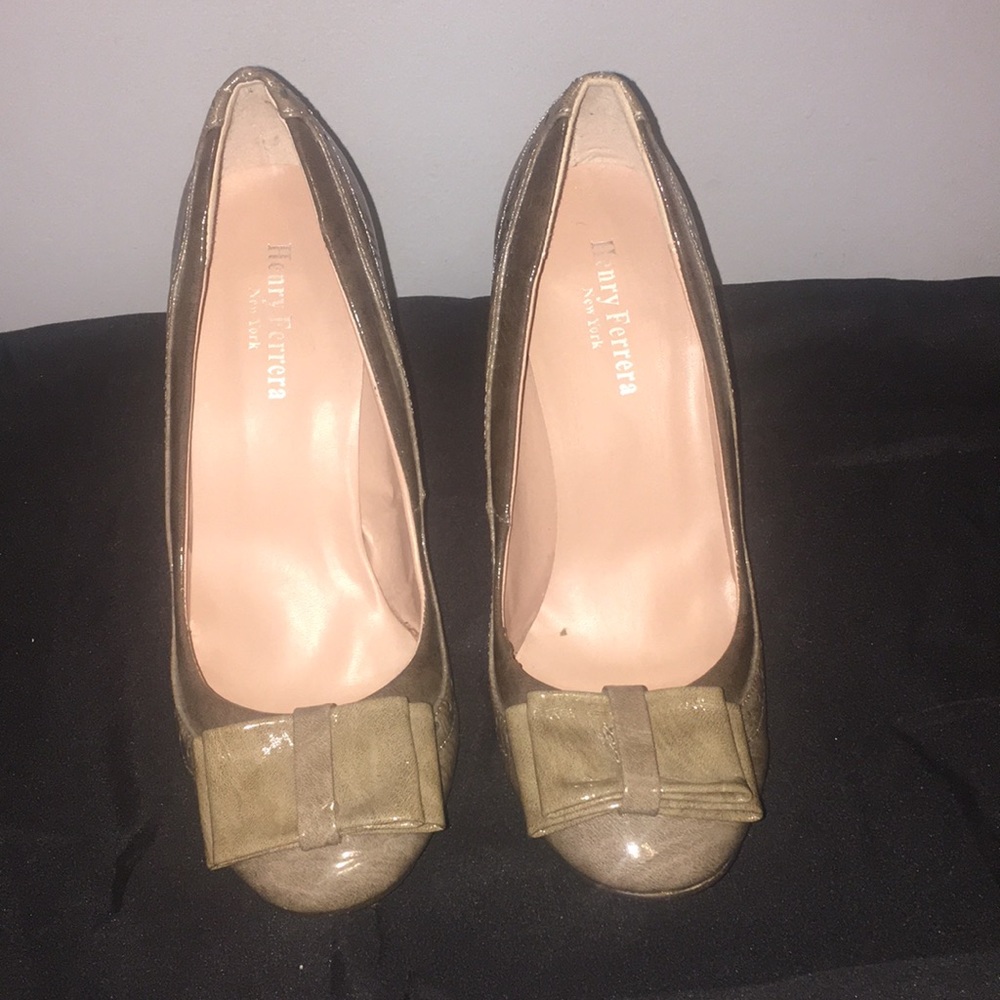 Henry Ferrera shoes